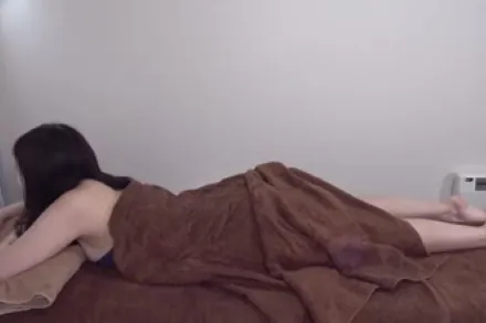 FC2-PPV-4747504 胸部丰满的办公室女士