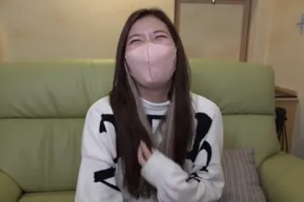 FC2-PPV-3189407 美容院打工的窈窕美女