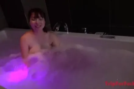 FC2-PPV-3153187 这是受孕后性爱的视频