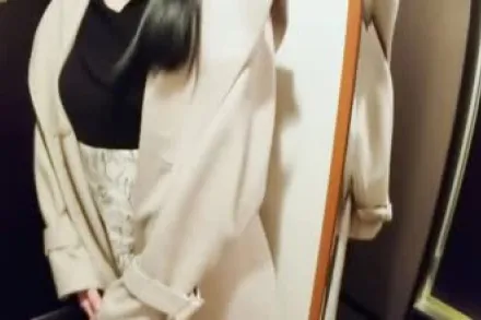 FC2-PPV-4702450 白皙美体女仆咖啡店少女与奇迹般的一夜情