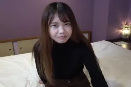 FC2-PPV-3150983 善良的学生妹在镜头前与初次见面的男人进行原始性爱