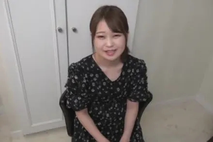 FC2-PPV-3172645 她散发着令人无法抗拒的温柔气息