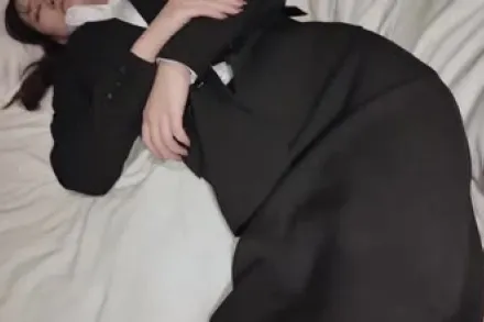 FC2-PPV-4588324 敏感身体抽搐反复射精的优秀美丽求职生再次出现