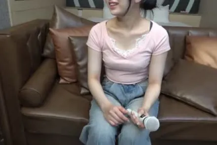 FC2-PPV-4769454 滚烫的精液涌入她纤细白皙的身躯