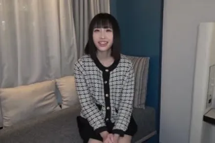 FC2-PPV-4588448 虽然有着偶像般的整洁外貌但性欲强烈