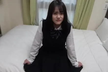 FC2-PPV-2941579 纯情的美少女