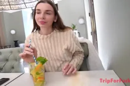 FC2-PPV-2943304 天使般的笑容身材苗条的美女