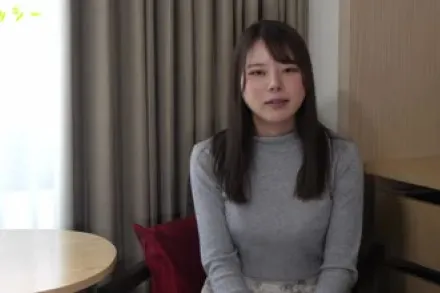 FC2-PPV-2950003 性格随和的漂亮女大学生