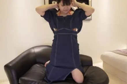 FC2-PPV-4766323 为刚入社的巨乳少女提供成人指导