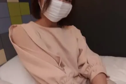 FC2-PPV-2880040 第一次体验到快感充满欲望被内射了两次