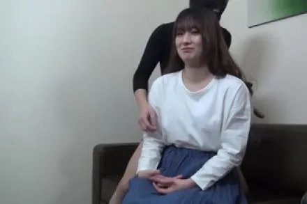 FC2-PPV-2745789 丰满的女大学生