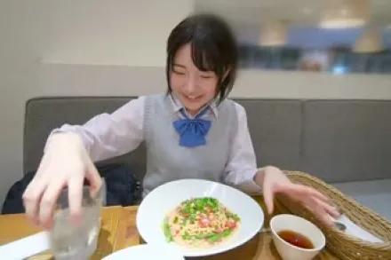 FC2-PPV-2689932 穿着校服玩紧实的身体和紧致度是最好的