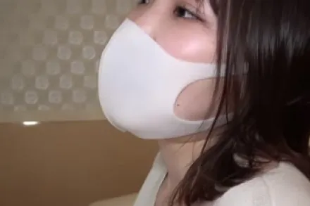 FC2-PPV-2628185 丰满的宠物店店员一夜约会