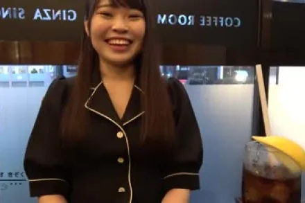 FC2-PPV-2284849 温柔地夺走了三个处女的童贞