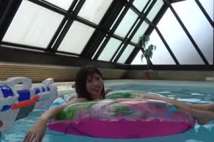 FC2-PPV-2382903 白色泳装的绝世佳人