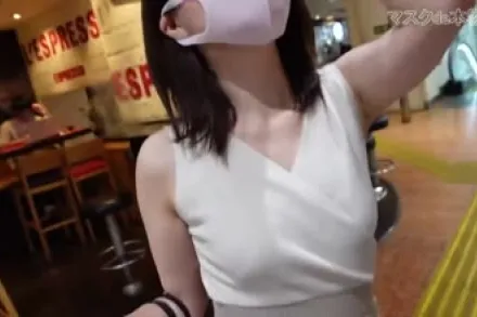 FC2-PPV-2217618 外国化妆品销售员