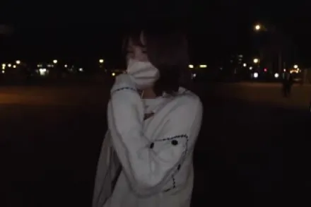 FC2-PPV-4578755 漂亮巨乳娃娃脸露天浴池中出