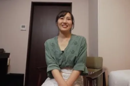 FC2-PPV-4795464 身高171cm胸部丰满的乡村女孩