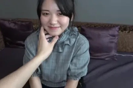 FC2-PPV-1930903 东京上学的可爱女孩