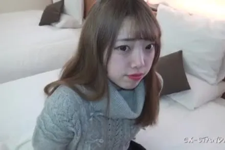 FC2-PPV-1899066 酷炫又漂亮的湿身美少女