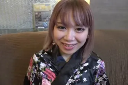 FC2-PPV-1847443 和一位前偶像发生了关系