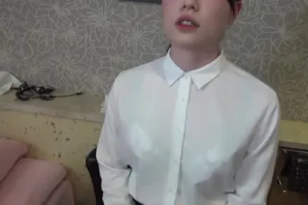 FC2-PPV-1818561 毕业于名牌大学的漂亮护士