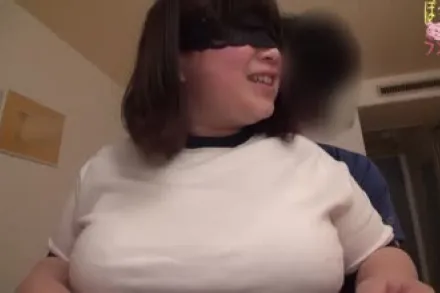 FC2-PPV-1761680 身穿体操服的丰满女大学生