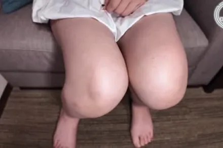 FC2-PPV-4574310 超迷你短裙诱惑