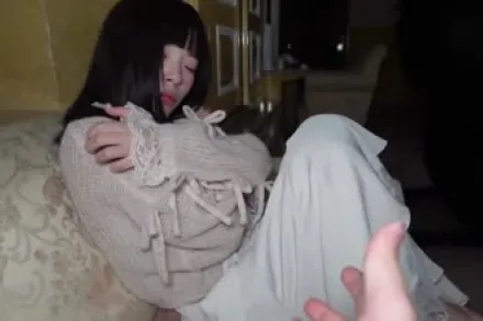 FC2-PPV-4811477 笑容清纯可爱的女孩