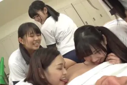 FC2-PPV-4811696 偶像训练俱乐部