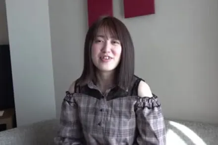 FC2-PPV-1728986 拥有F罩杯的高级日本餐厅员工