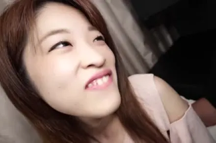 FC2-PPV-4810982 轻松搞定一个经验不足的年轻素人少妇