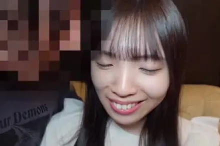 FC2-PPV-4813214 外表清纯却性欲旺盛的女孩