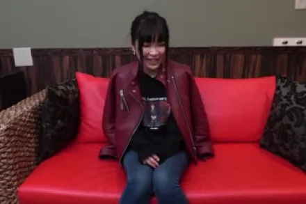 FC2-PPV-1626104 害羞天真的单身母亲