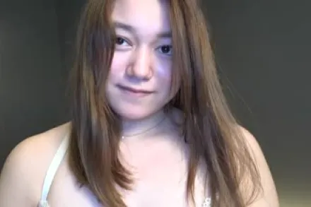 FC2-PPV-1621614 完全颠覆形象的超级性感女孩