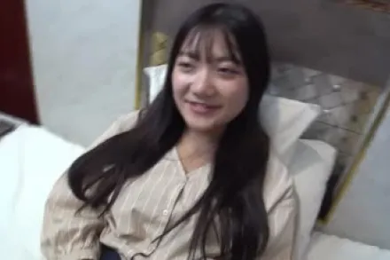 FC2-PPV-1596712 明亮双眸和迷人晒痕的可爱女孩