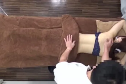 FC2-PPV-4814573 拥有美丽容貌和曼妙身材的迷人OL