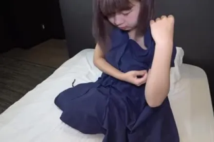 FC2-PPV-1586111 来自农村的20岁苦读女大学生