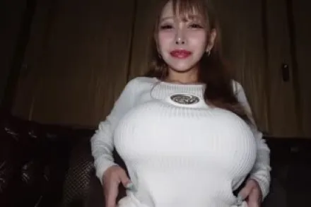 FC2-PPV-4816832 超级巨乳