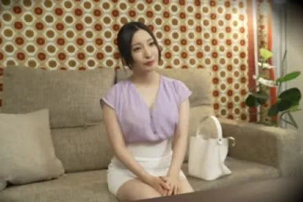 FC2-PPV-4819637 传统的泰式按摩让你一览无余地欣赏淫荡的私处