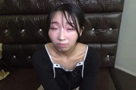 FC2-PPV-4825382 从头到尾的淫秽氛围让她下身兴奋不已