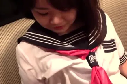 FC2-PPV-4568697 高中生的平胸素人女孩