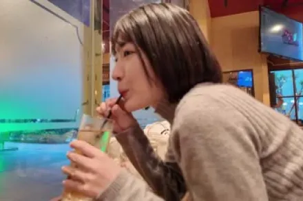 FC2-PPV-4574068 阴毛浓密的21岁美女