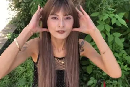 FC2-PPV-4550896 勉强靠拍摄性爱视频谋生