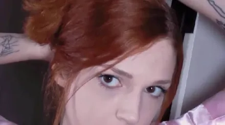 FC2-PPV-4620946 在克罗地亚的酒吧里