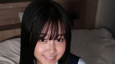 FC2-PPV-4773866 我把美丽苗条身材的紧致小穴内射了