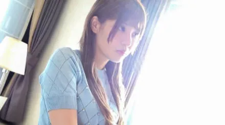 FC2-PPV-3746259 看起来比实际年龄大五岁的混血时装模特