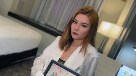 女員工用最佳的辦法來彌補不達標的業績 NicoLove