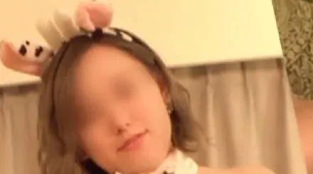 FC2-PPV-4637334 在性奴妻子不知情的情况下进行的惊喜群交