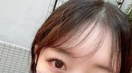 FC2-PPV-4693180 大叔援交系女大学生穿着黑丝袜性爱自拍视频